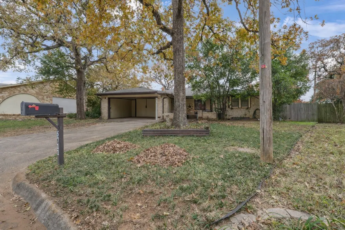 5711 Kingstree Court, Arlington, TX 76017 - Image #1
