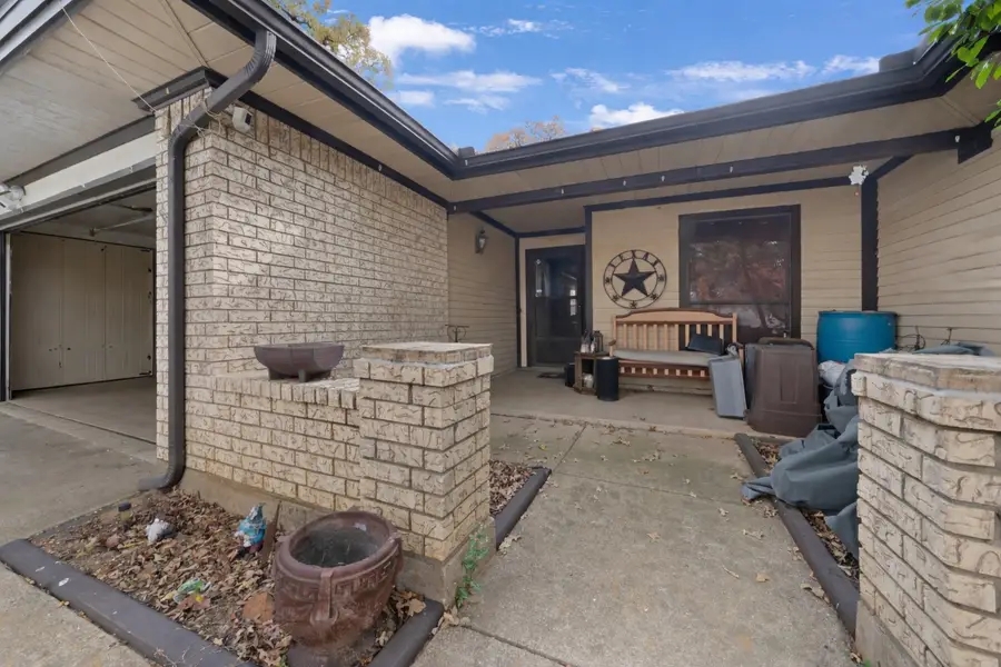 5711 Kingstree Court, Arlington, TX 76017 - Image #2