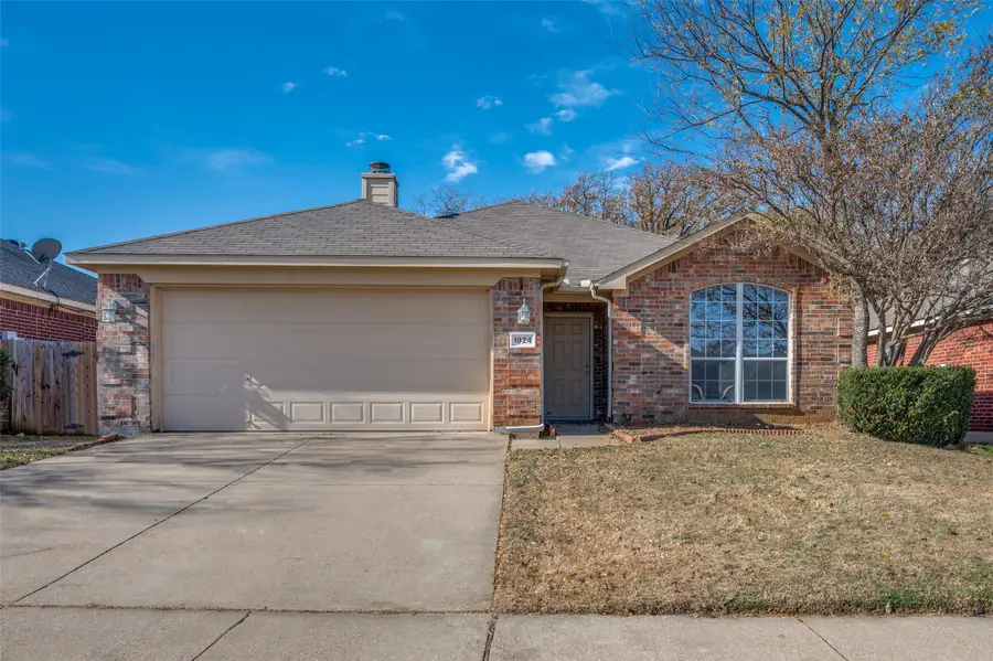 1924 Kingsbrook Trail, Fort Worth, TX 76120 - #2