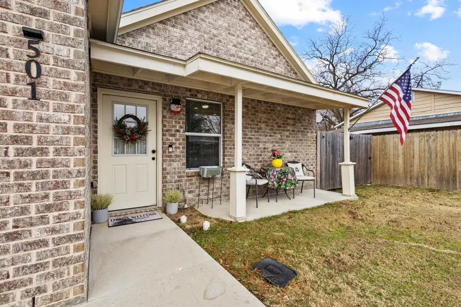 501 E 15th Street, Bonham, TX 75418 - Image #3