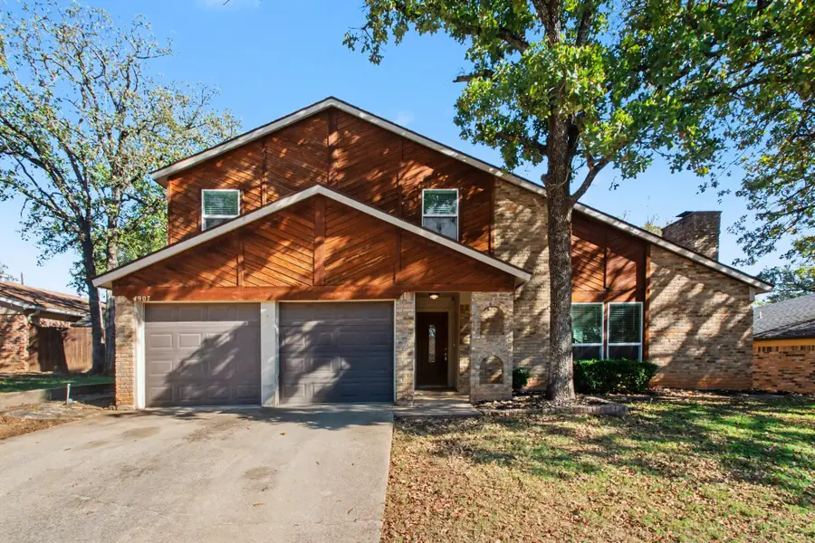 4907 Sagebrush Court, Arlington, TX 76017 - Image #2