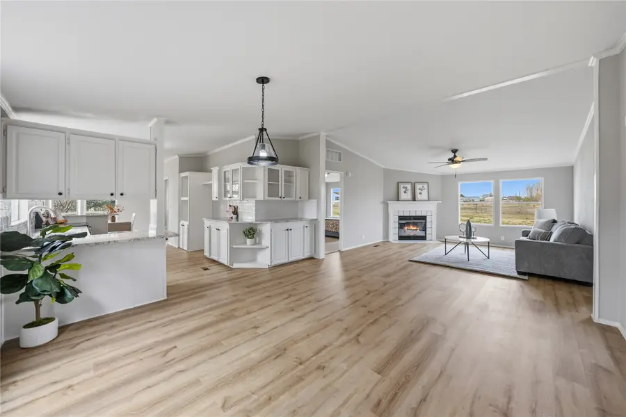 152 Pond View Drive, Decatur, TX 76234 - Image #2