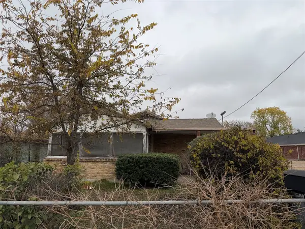 3331 Canada Drive, Dallas, TX 75212