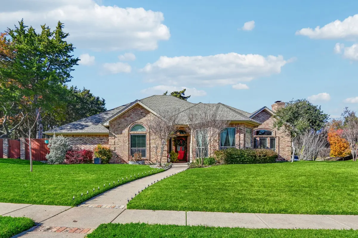 1807 Valley View Drive, Cedar Hill, TX 75104 - Image #1