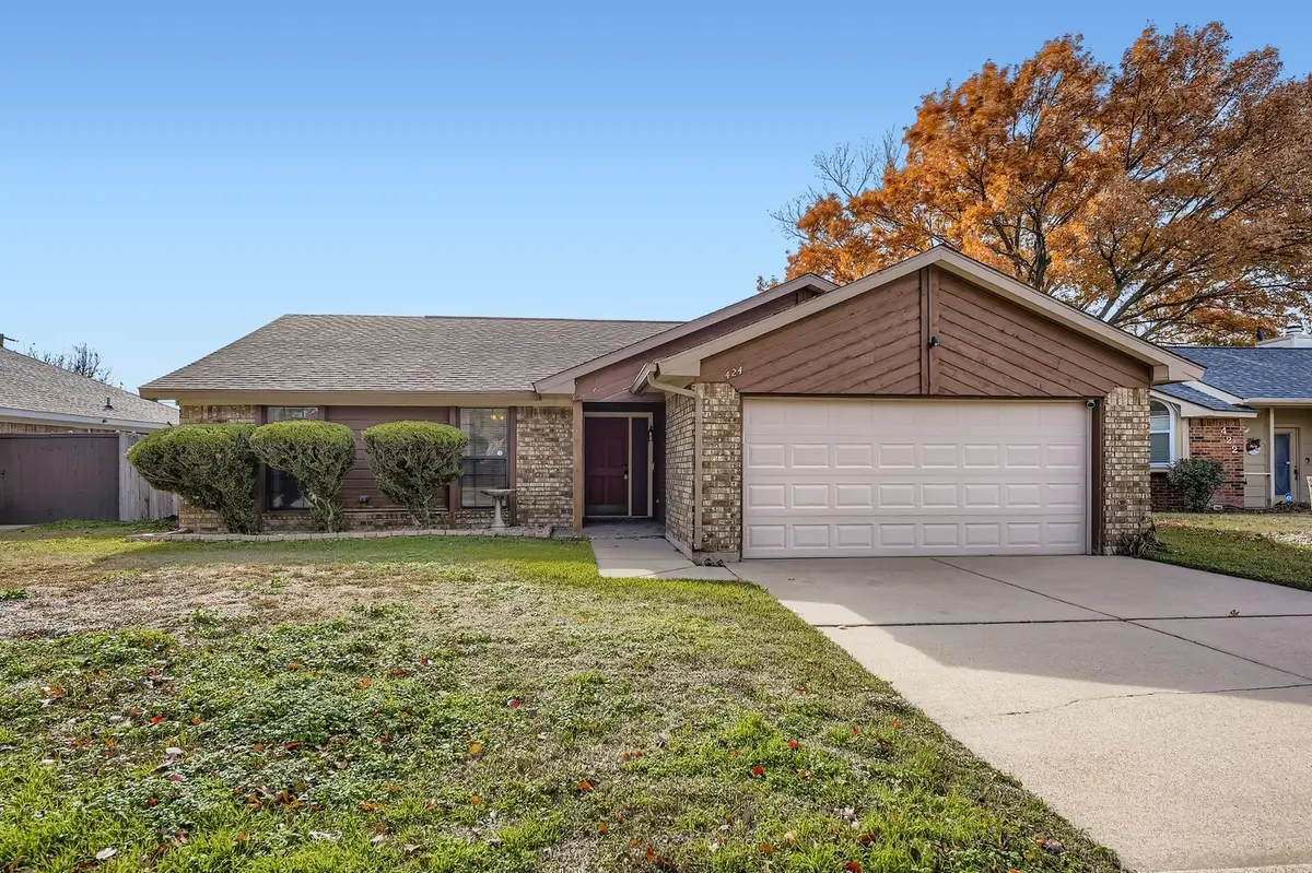 424 Benjamin Lane, Arlington, TX 76002 - Image #1