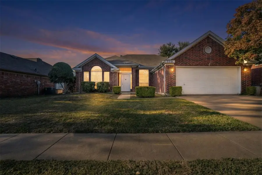 729 Claridge Drive, Arlington, TX 76018 - Image #2