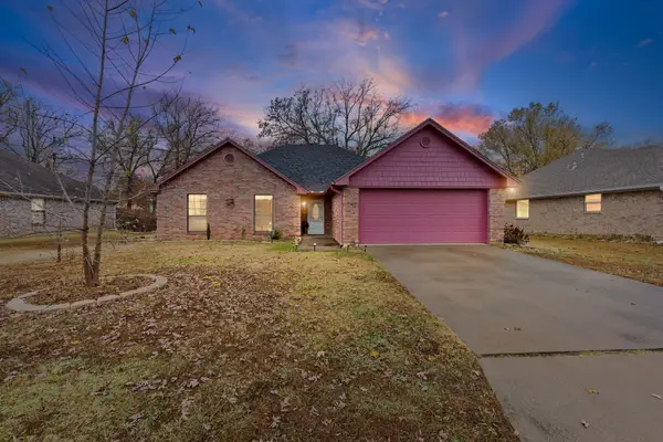 190 44th Street Sw, Paris, TX 75460