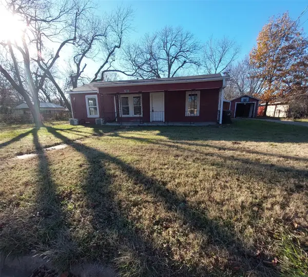 2425 Juanita Drive, Denison, TX 75020