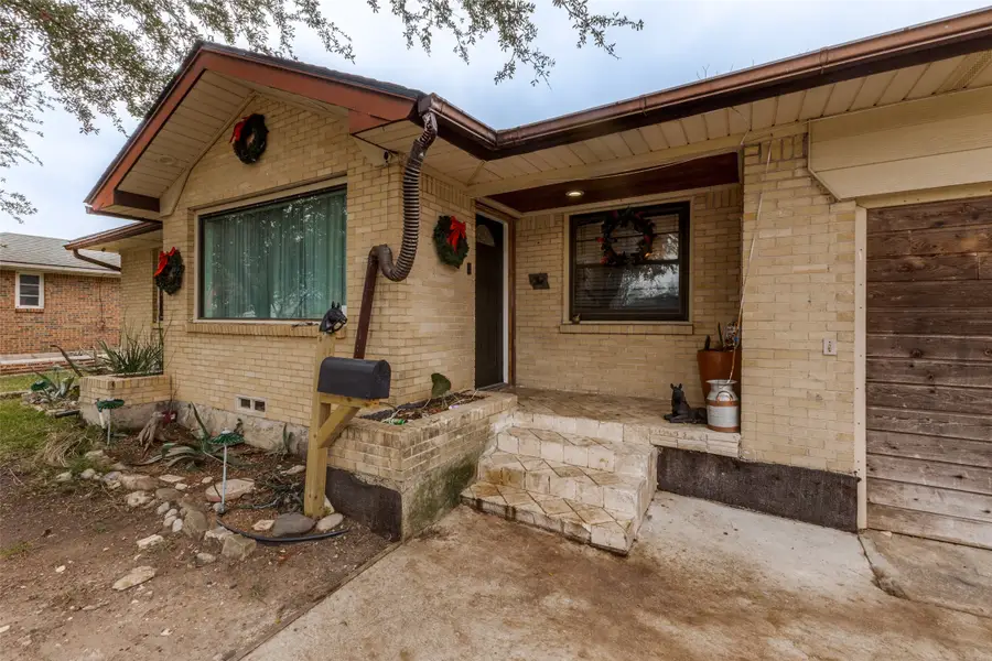 11103 Tascosa Street, Dallas, TX 75228 - Image #2