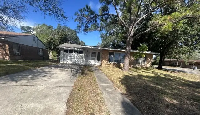 2014 E Mimosa Avenue, Victoria, TX 77901 - #1