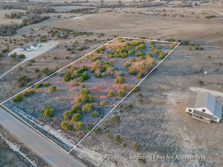 607 Hollow Drive, Granbury West, TX 76048 - Image #2