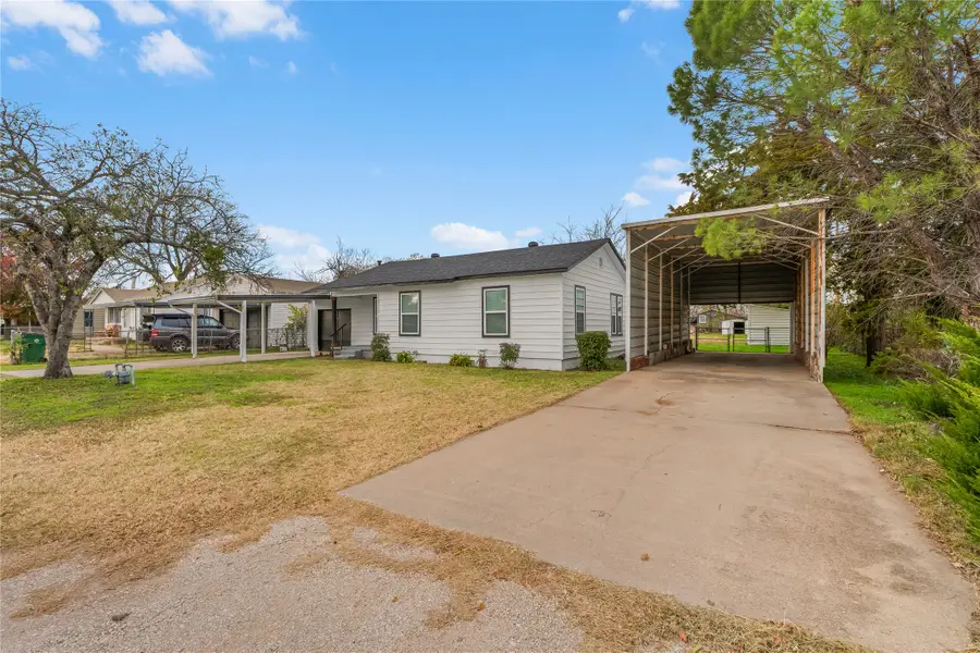 5820 Isbell Street, Sansom Park, TX 76114 - Image #3