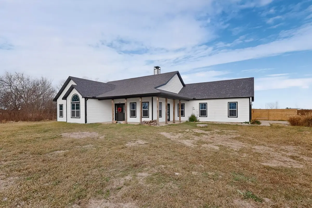 400 Vz County Road 4211, Ben Wheeler, TX 75754 - Image #1