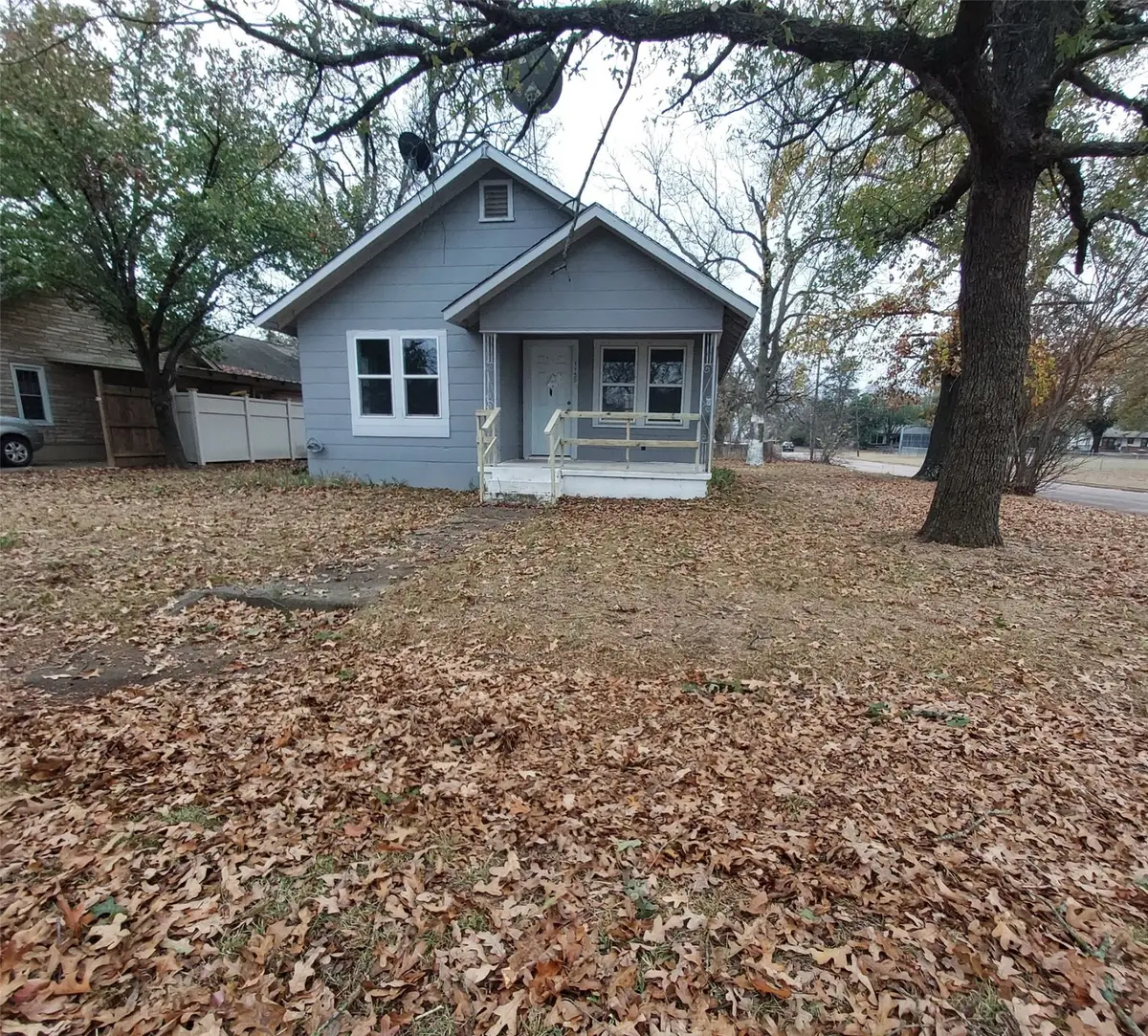 1130 W Shepherd Street, Denison, TX 75020 - #1