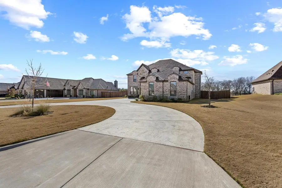 105 Shawnee Trail, Pottsboro, TX 75076 - Image #3