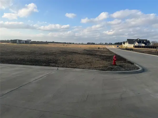 133 Iris Street, Lorena, TX 76655