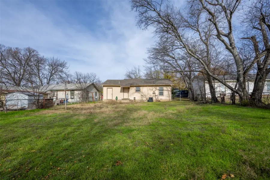 4320 Voncille Street, Haltom City, TX 76117 - Image #2