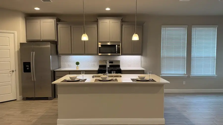 1918 Jackson Street, Cleburne, TX 76033 - Image #2