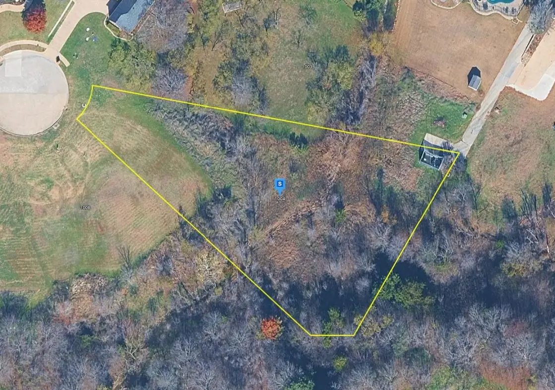 1004 Cove Meadow Court, Grand Prairie, TX 75104 - Image #1