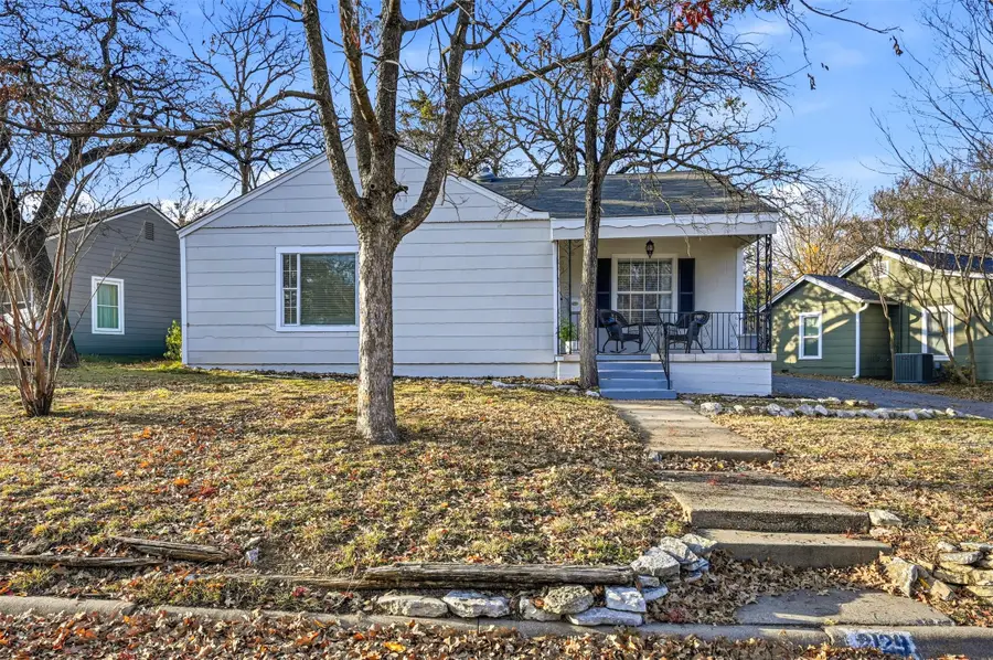 2129 Cardinal Lane, Fort Worth, TX 76111 - Image #2