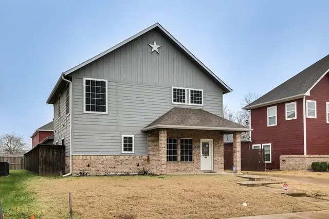 3233 Washington Street, Greenville, TX 75401 - Image #2