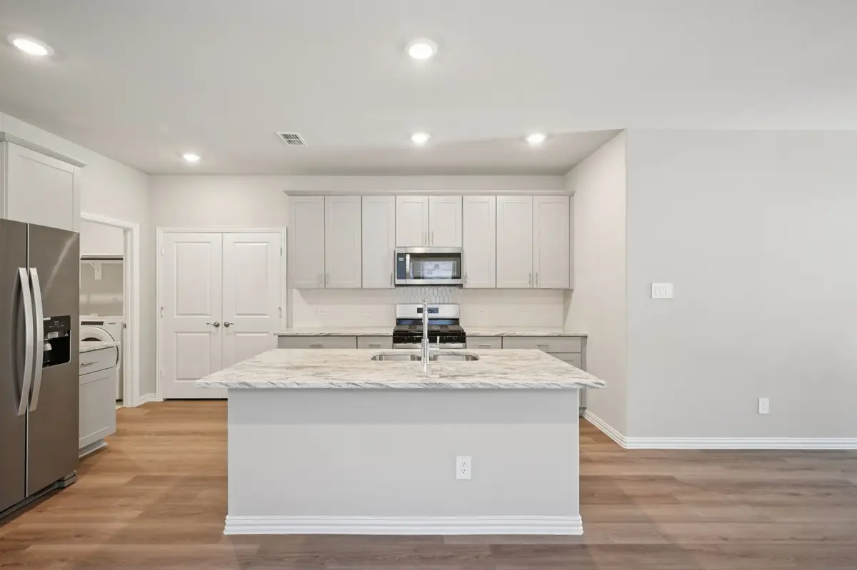 712 Leavenworth Drive, Princeton, TX 75071 - Image #1