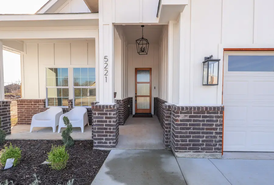 5221 Farnsworth Avenue, Fort Worth, TX 76107 - #2