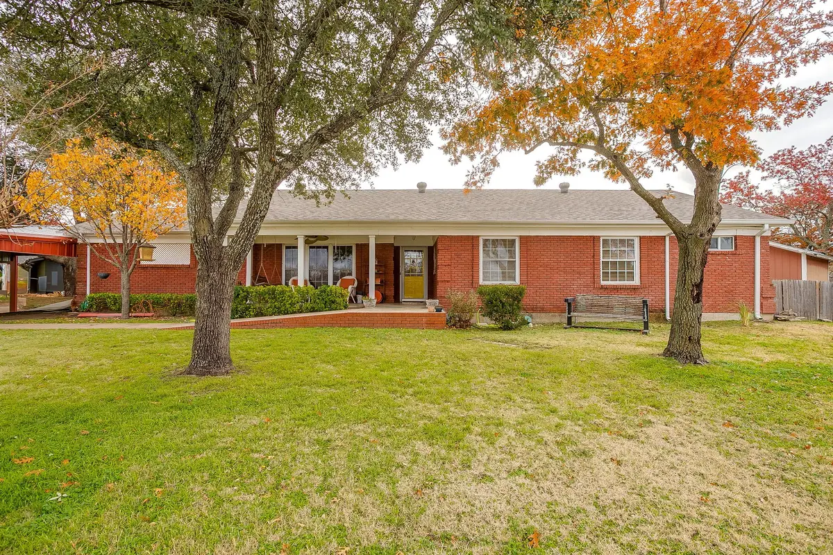 205 W Ridge Road, Weatherford, TX 76086 - Image #1