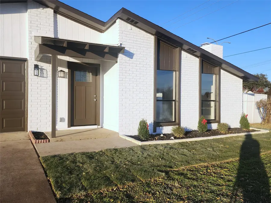 4429 Buckeye Street, Fort Worth, TX 76137 - Image #2