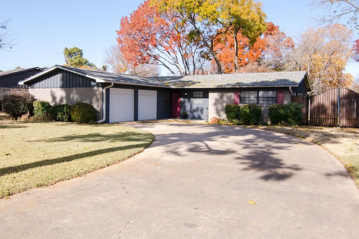 241 Hedgerow Lane, Lewisville, TX 75057 - Image #1