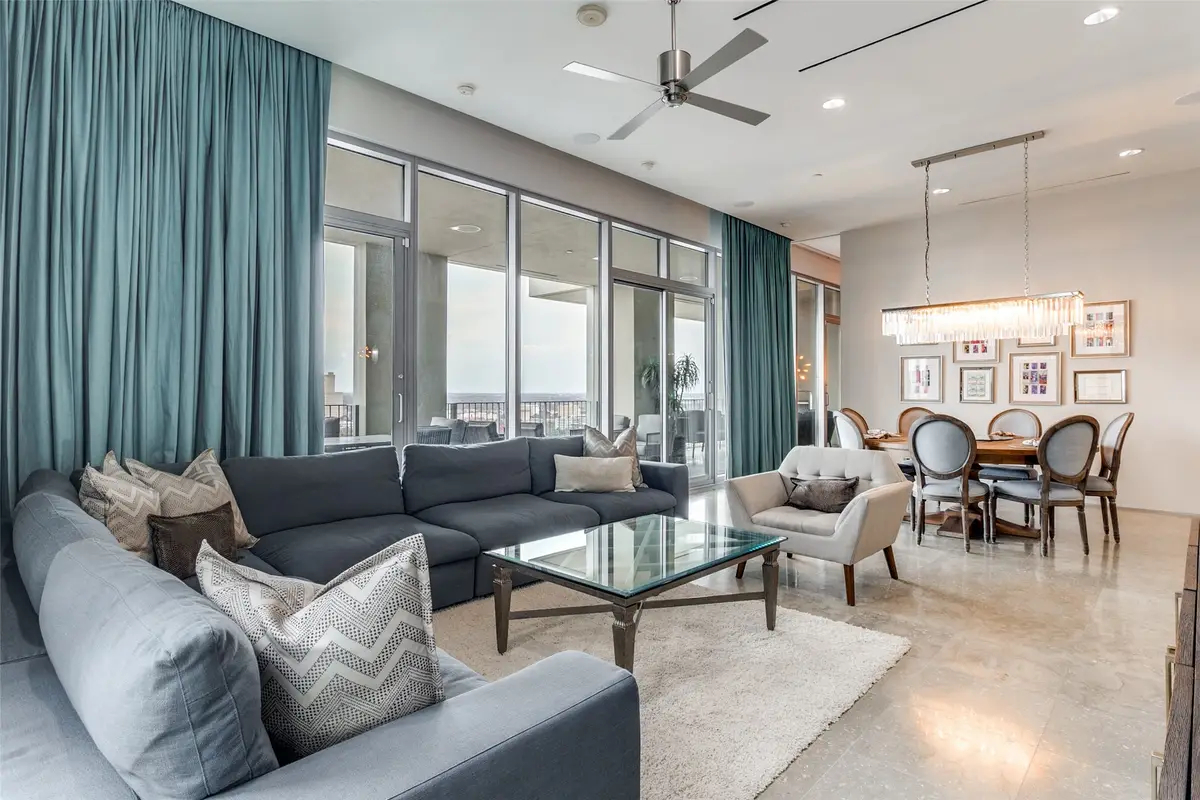 1717 Arts Plaza #1810, Dallas, TX 75201 - Image #1