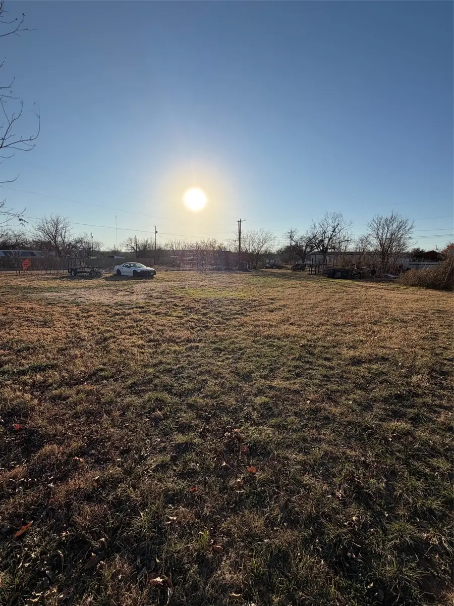 208 Lombard Street, Baird, TX 79504 - Image #2