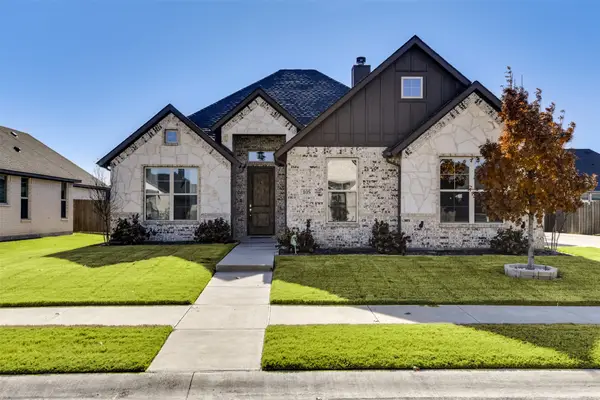 105 Steves Way, Waxahachie, TX 75165