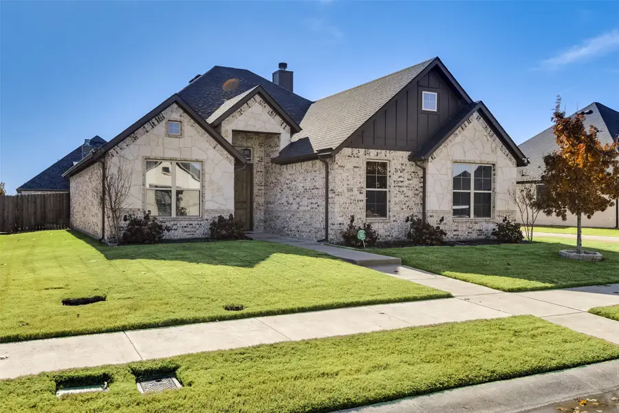 105 Steves Way, Waxahachie, TX 75165 - Image #2