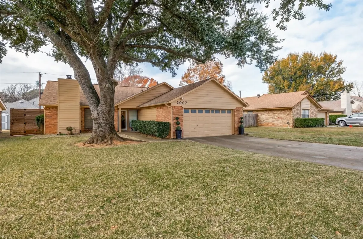 2907 Kimberly Drive, Grapevine, TX 76051 - Image #1