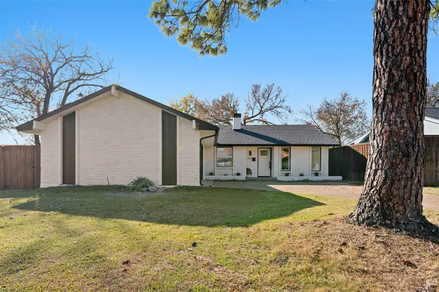802 Greenbriar Drive, Garland, TX 75043 - Image #3