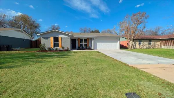 5648 De Cory Road, Fort Worth, TX 76134