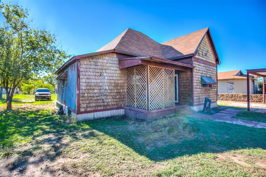 1303 N 7th Street, Ballinger, TX 76821 - Image #3