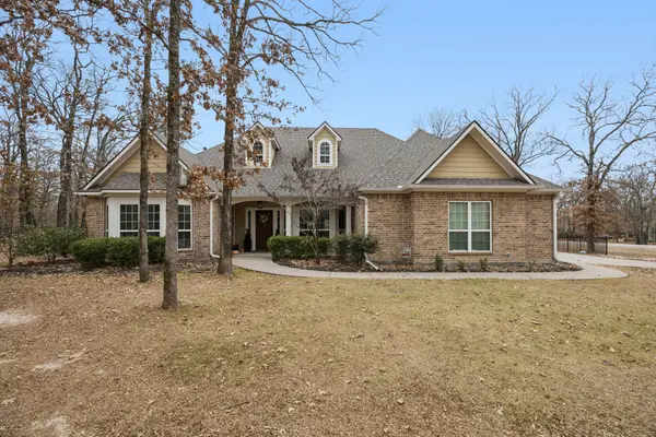 2034 Red Cedar Trail, Greenville, TX 75402
