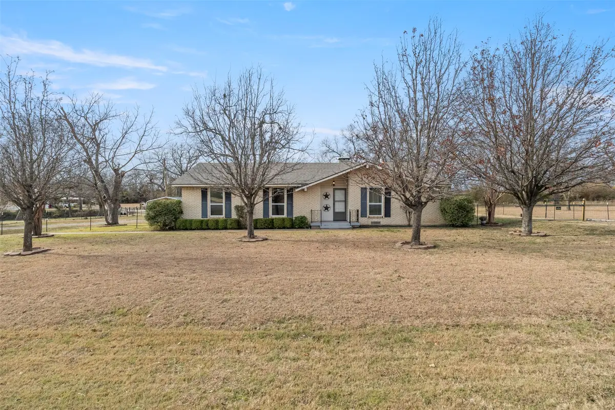 136 Louise Ritter Boulevard, Red Oak, TX 75154 - Image #1