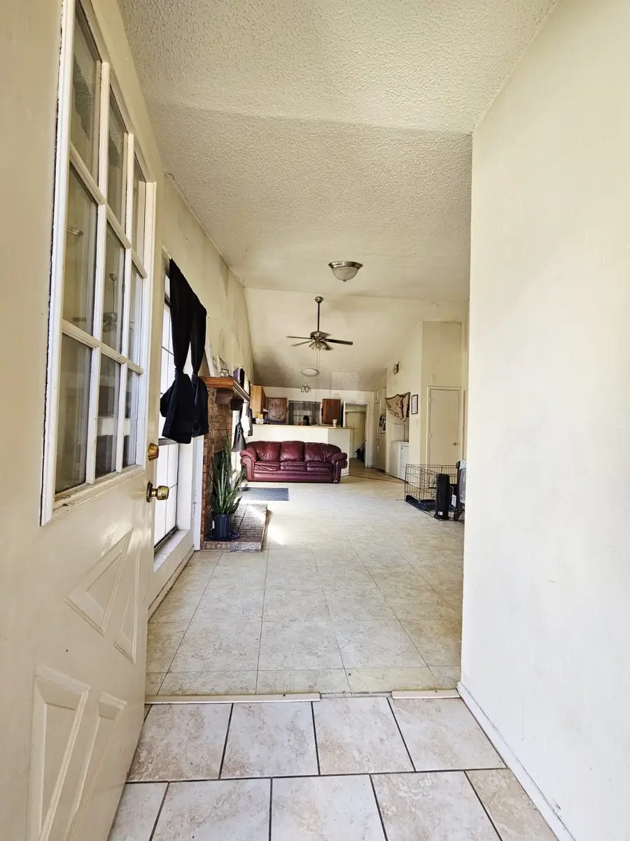 817 Colchester Drive, Mesquite, TX 75149 - Image #3