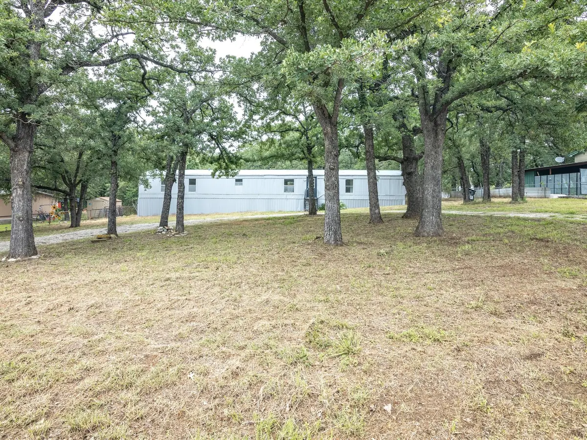 146 Deerwood Lane, Springtown, TX 76082 - Image #1