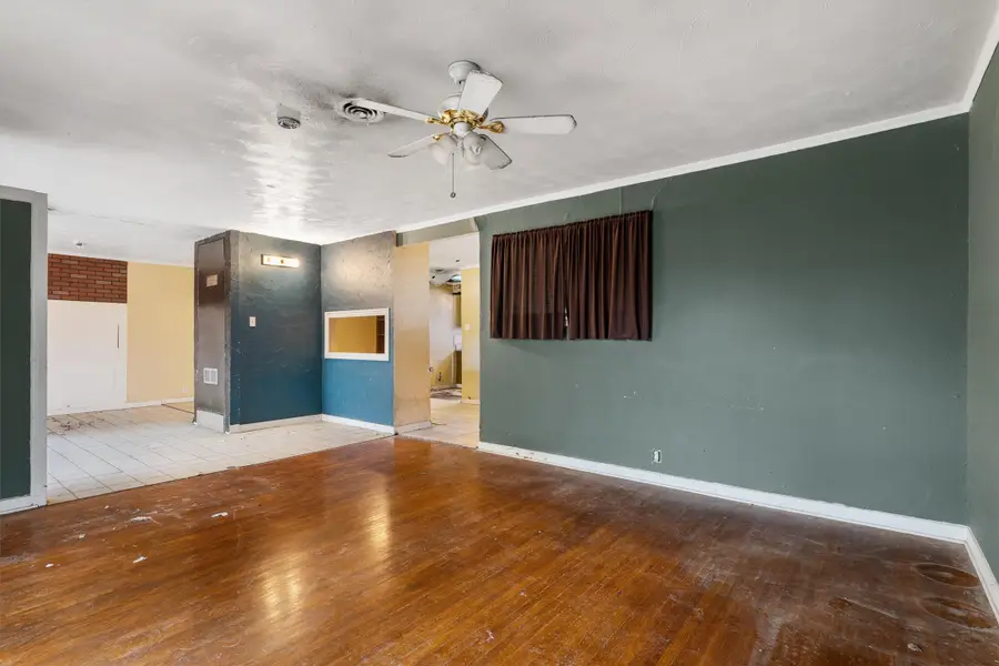 1905 Reever Street, Arlington, TX 76010 - Image #3