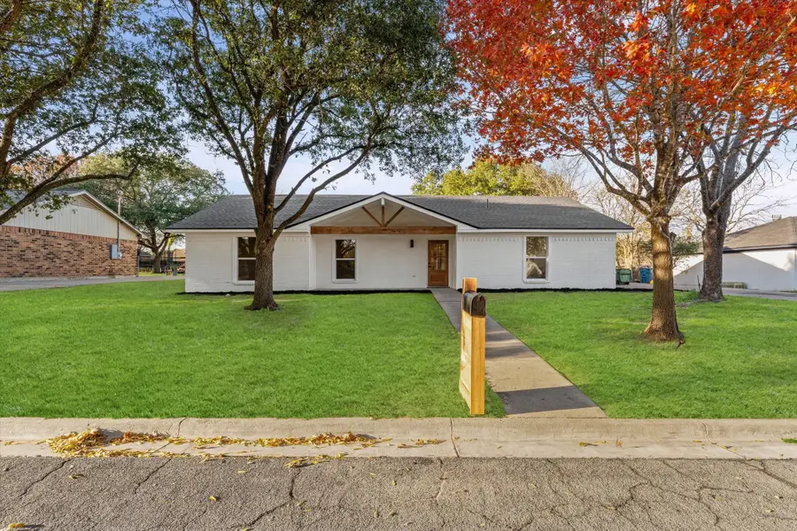 336 Oakwood Lane, Hewitt, TX 76643 - Image #2