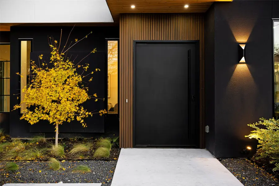 10316 Bel Aire Drive, Dallas, TX 75218 - Image #3