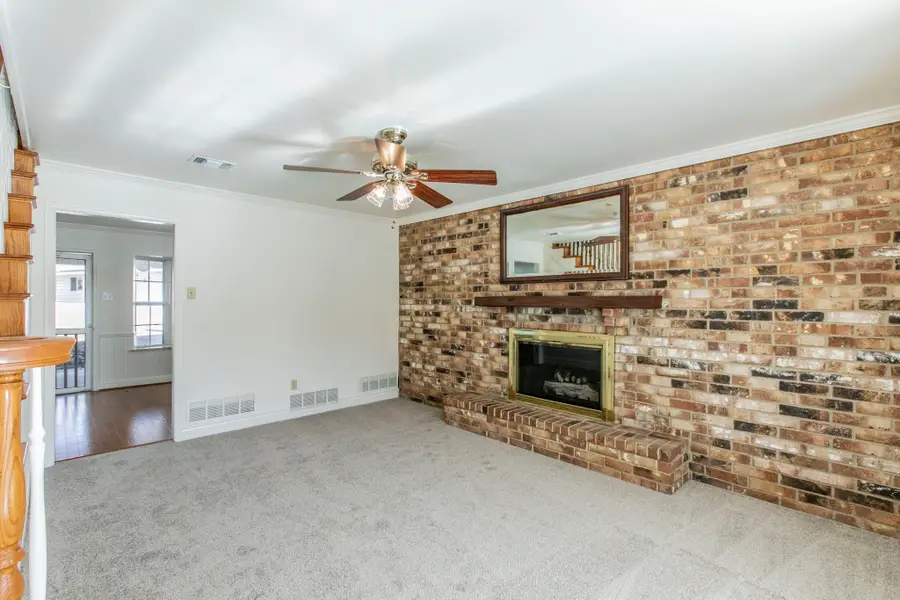 309 Willow Creek Lane, Ovilla, TX 75154 - Image #3