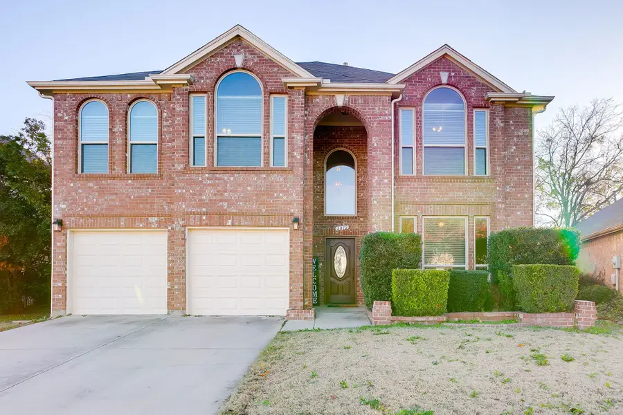 4812 Parkmount Drive, Fort Worth, TX 76137 - Image #2