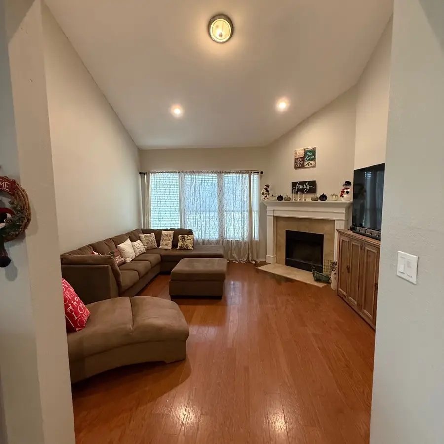 2011 New Braunfels, Forney, TX 75126 - Image #3