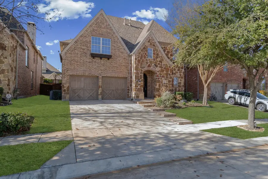8505 Bayberry Avenue, Lantana, TX 76226 - Image #2