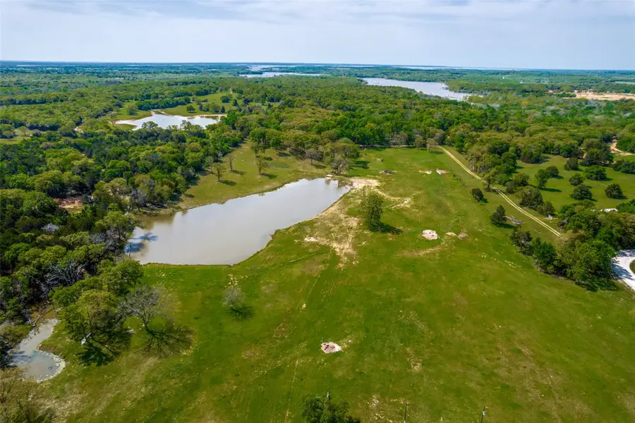 2826 County Road 215, Collinsville, TX 76233 - Image #3